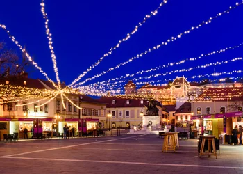 Weihnachtsshopping und Weihnachtsmarkt Eger